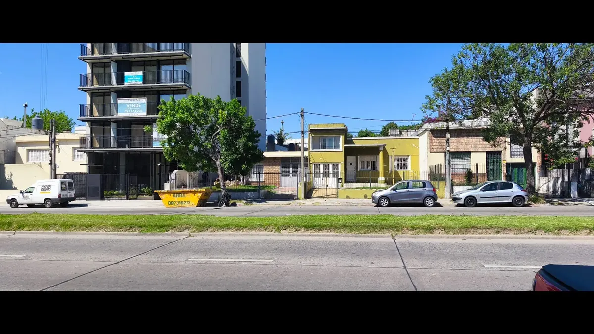 Se vende propiedad – Bvar. José Batlle y Ordóñez y Luciano Romero