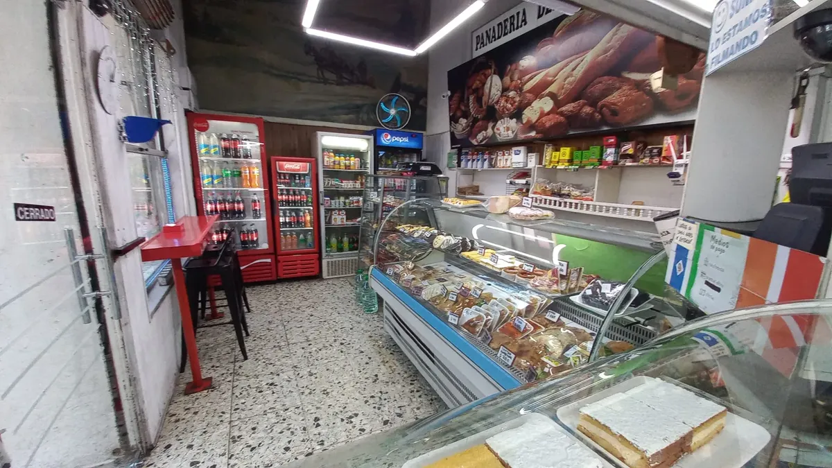Venta de llave de bizochería – Parque Rodó, Montevideo.